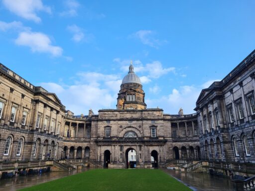 Digital Volunteering mit Wikipedia. Das Edinburgh Award Programm.